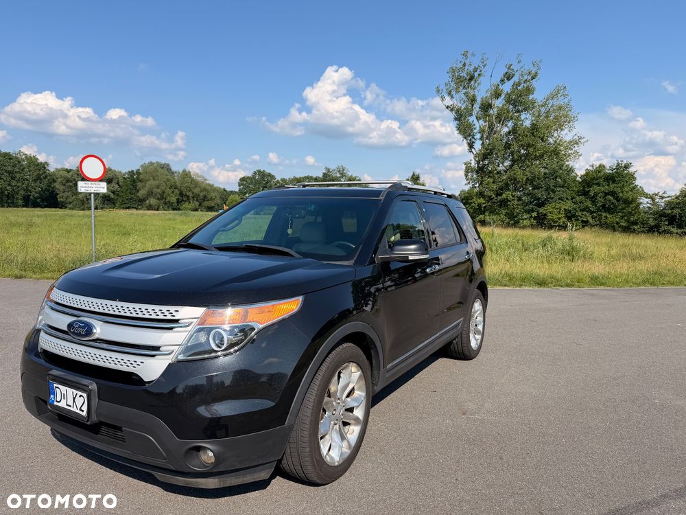 Ford Explorer - 3