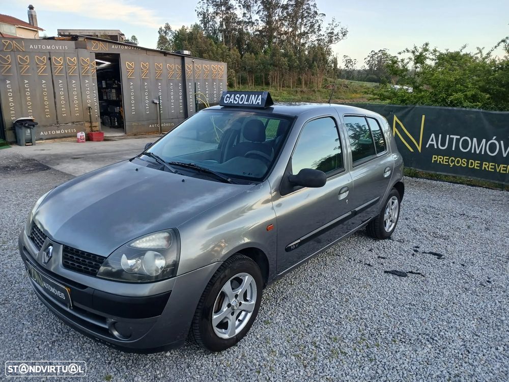 Renault Clio 1.2 16V Confort Authentique - 6