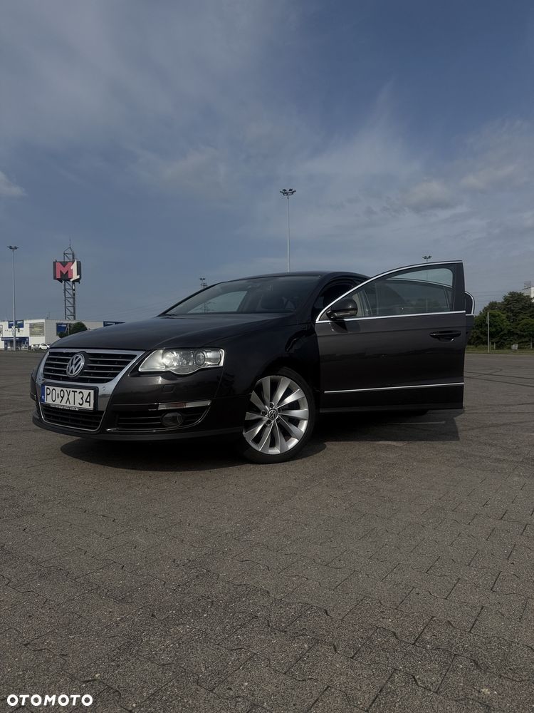 Volkswagen Passat 2.0 TDI DPF Highline - 25