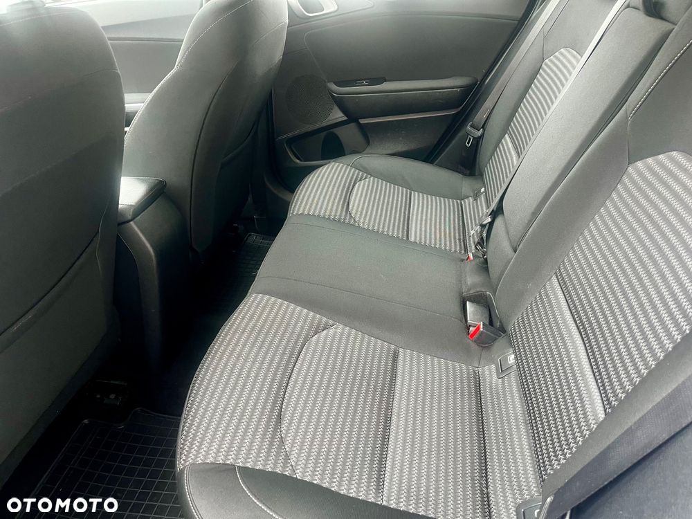 Kia Ceed 1.5 T-GDI L - 9