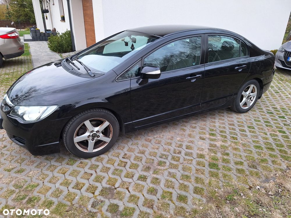 Honda Civic 1.8 Executive - 2