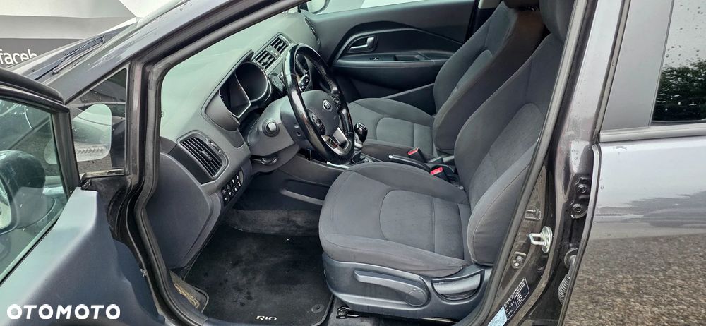 Kia Rio 1.4 Dream Team Edition - 15