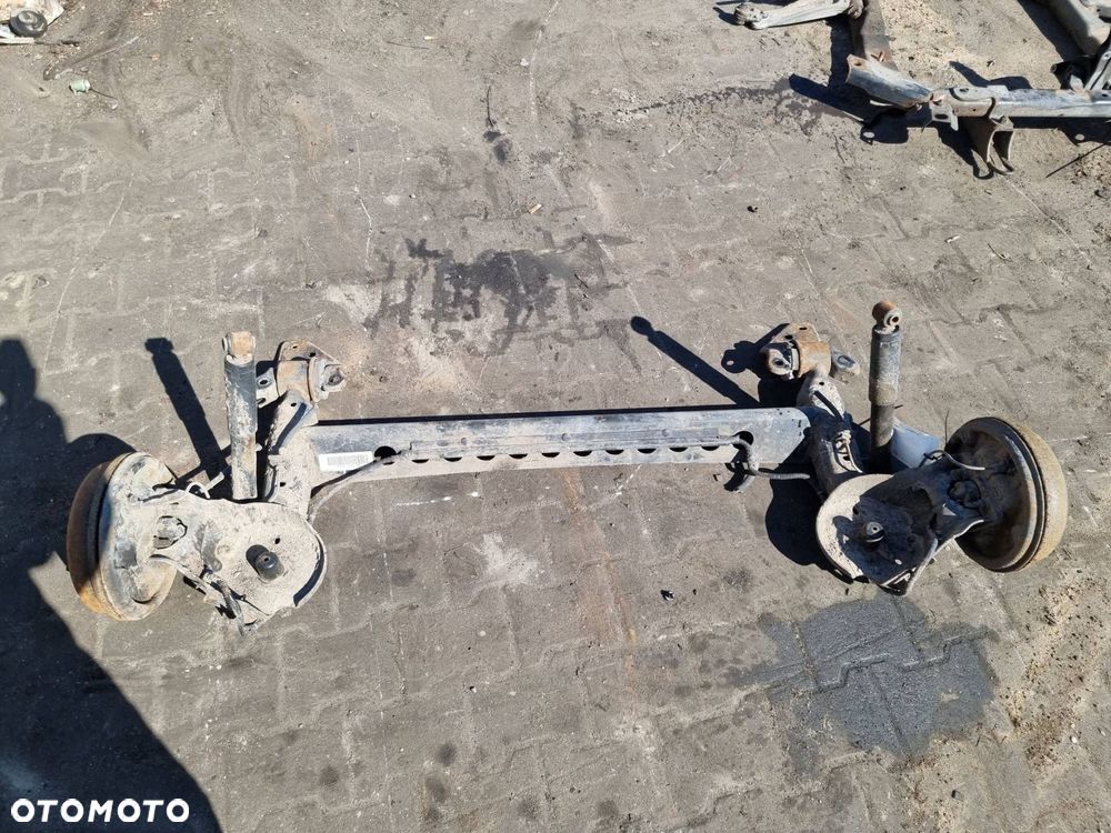 BELKA / SANKI TYŁ CHEVROLET HHR 2,4 B - 1