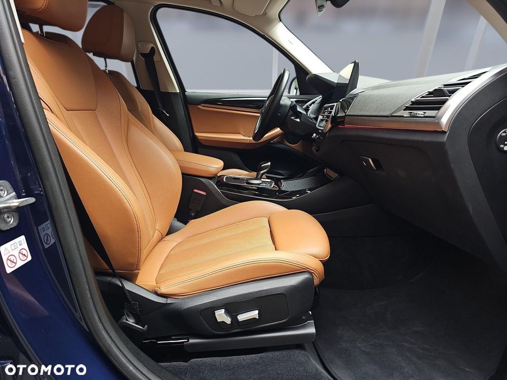 BMW X3 xDrive20d - 11