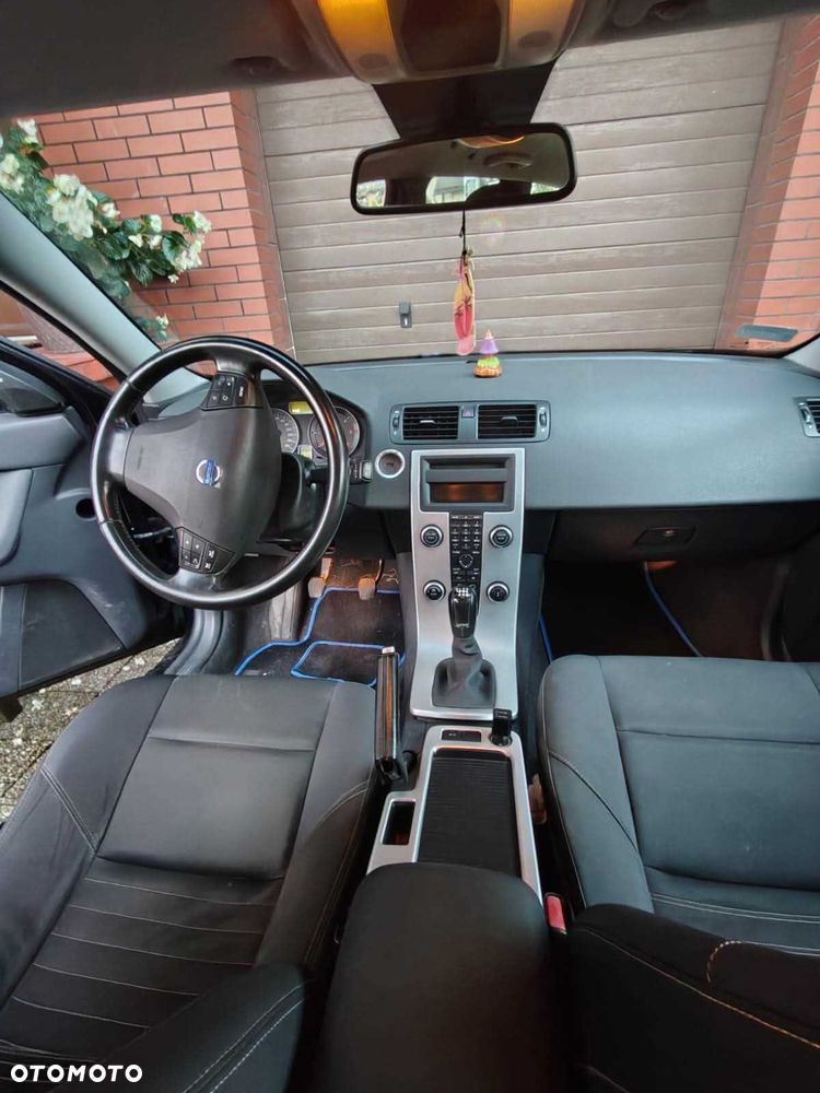 Volvo V50 - 3