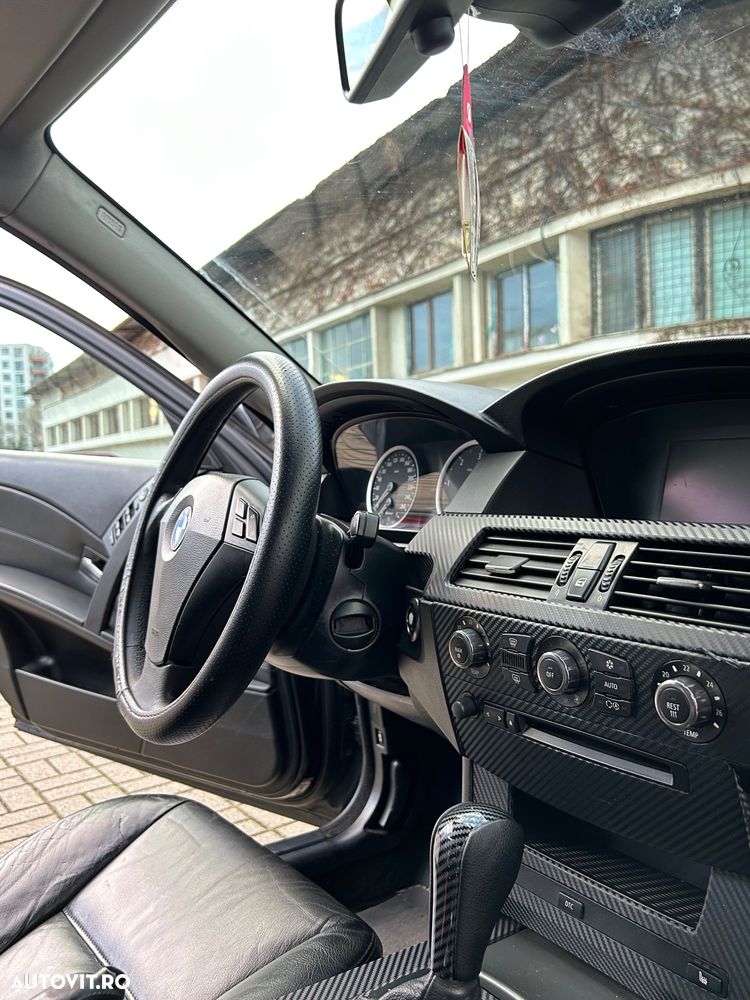 BMW Seria 5 520d Aut. - 12
