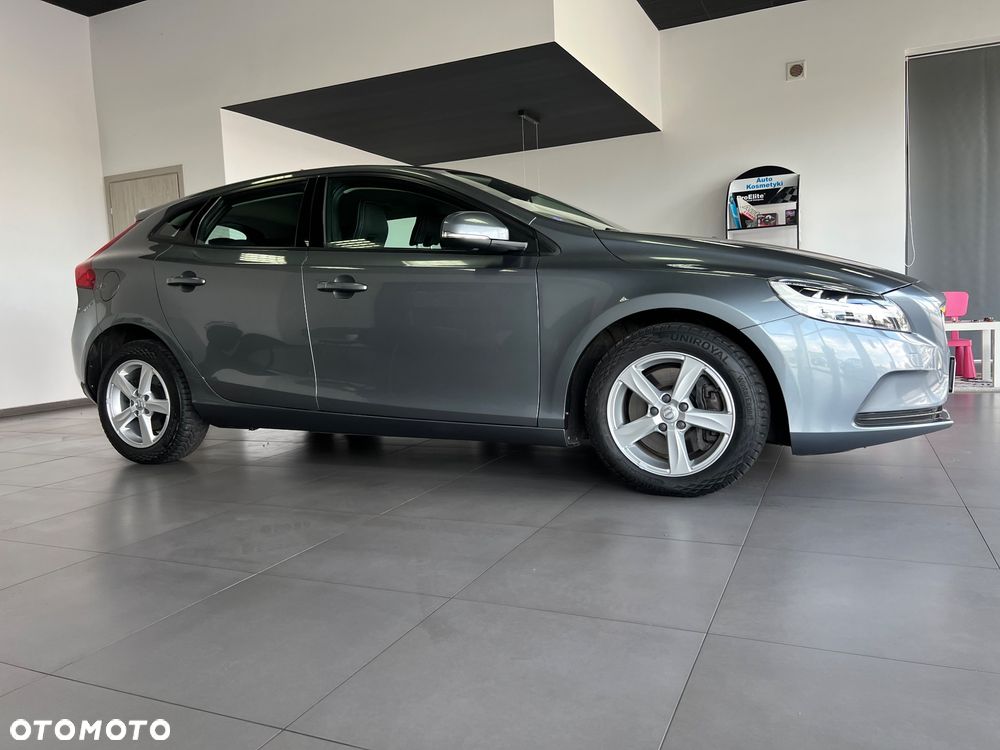 Volvo V40 - 8