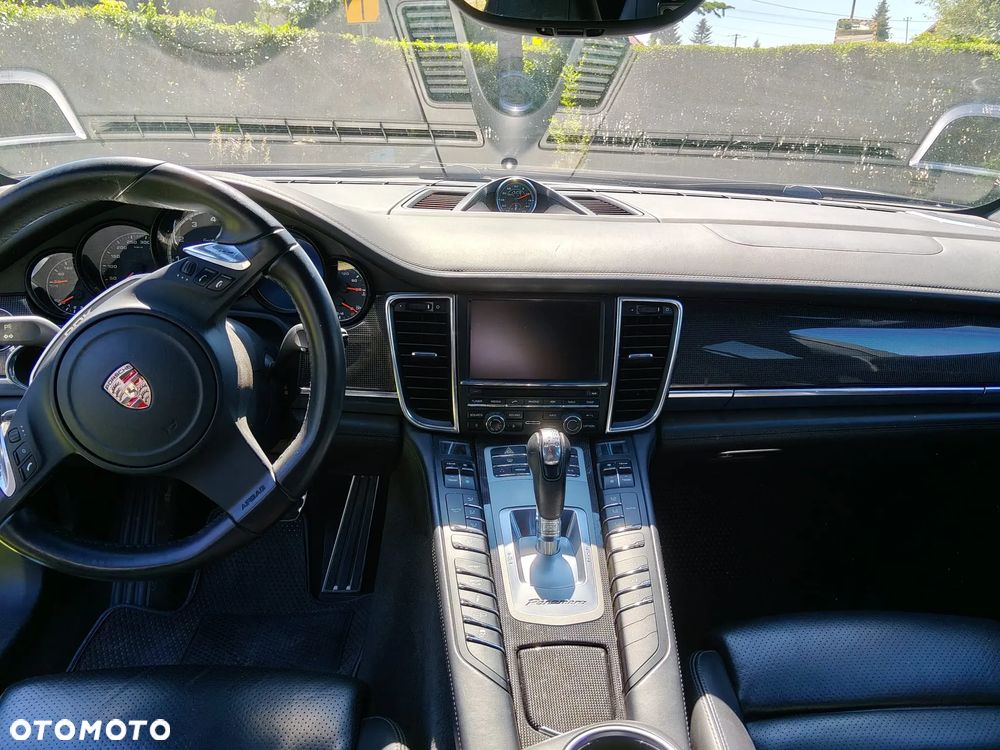 Porsche Panamera Turbo S - 6