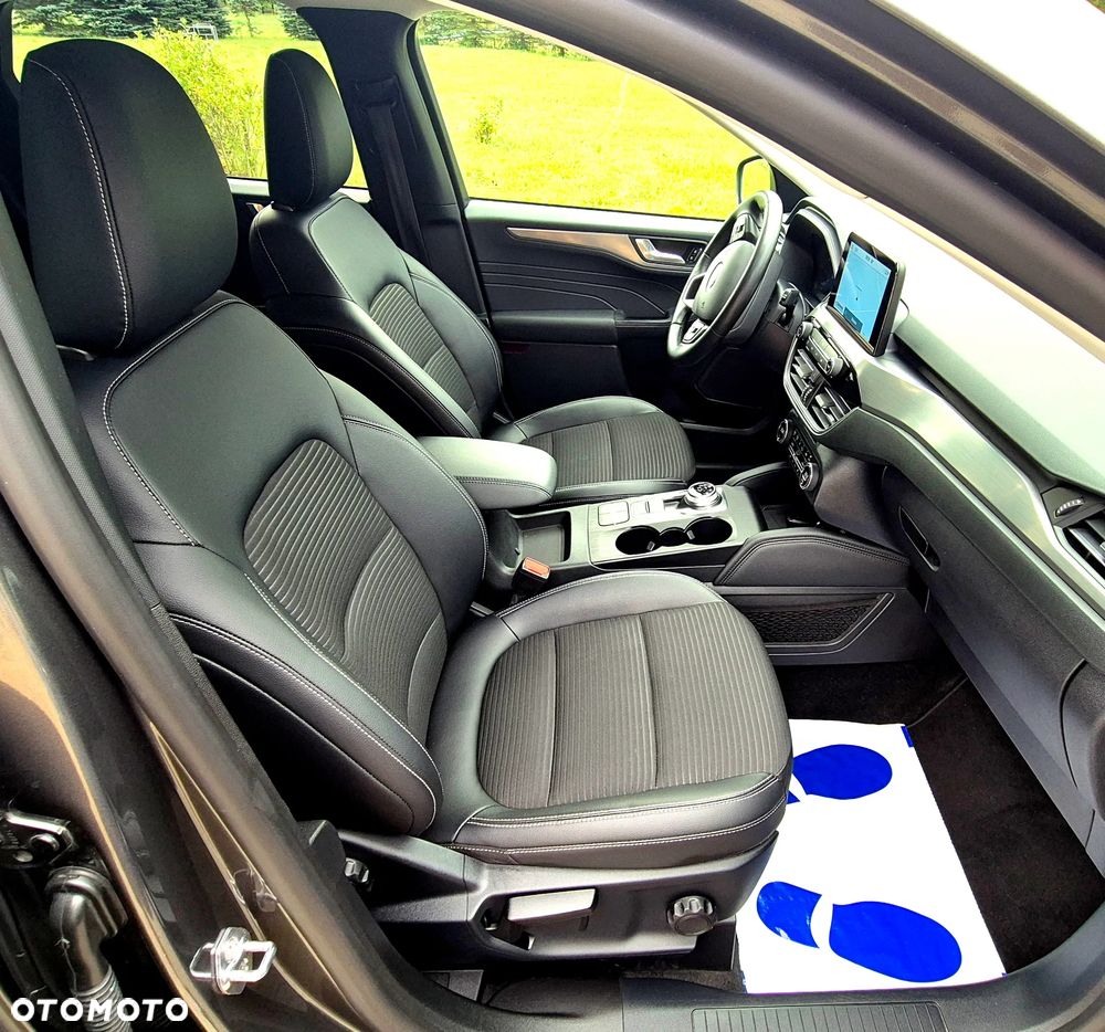 Ford Kuga 2.0 EcoBlue 4x4 TITANIUM X - 22