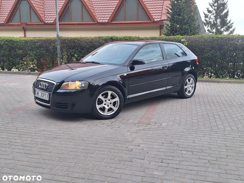 Audi A3 3-drzwiowe 1.6 Ambiente - 31