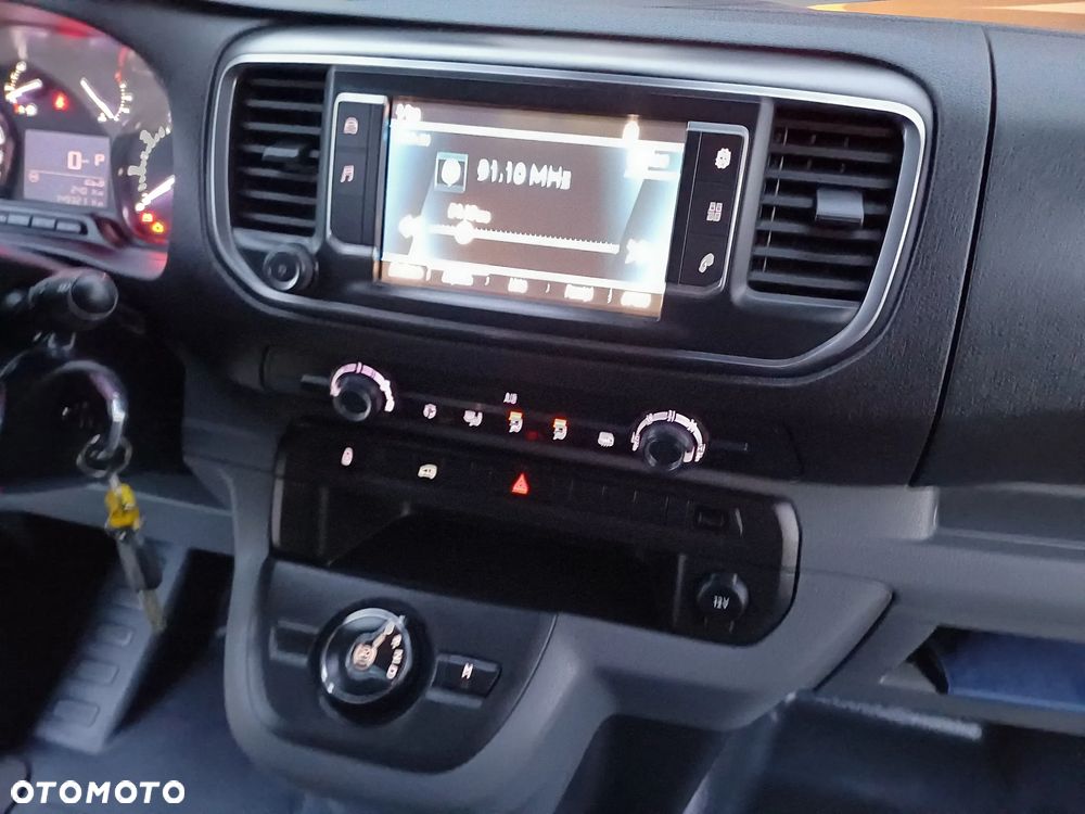 Peugeot Expert Vivaro proace - 18