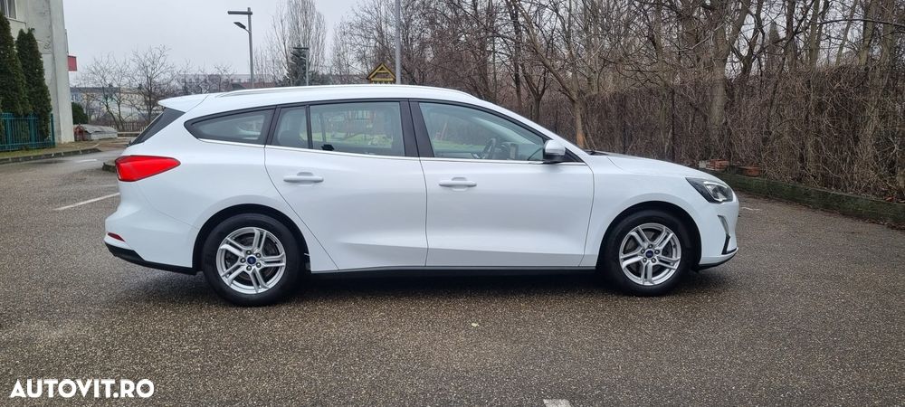 Ford Focus 1.5 EcoBlue Connected - 10
