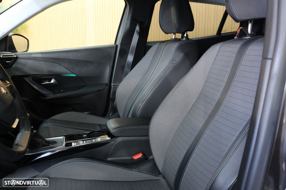 Peugeot 2008 1.5 BlueHDi Allure Pack - 22