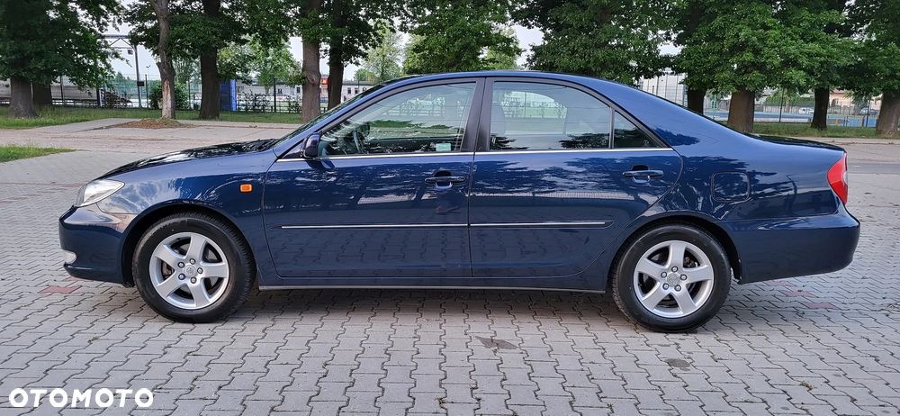 Toyota Camry 3.0 V6 - 5