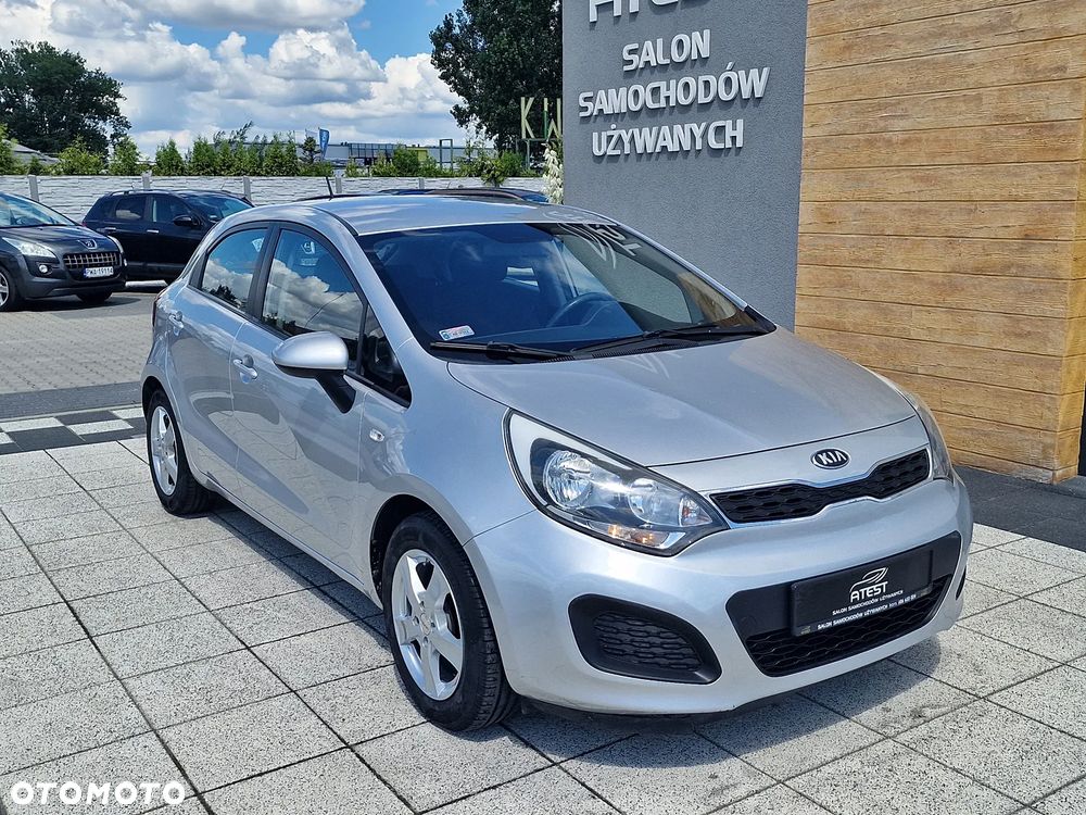 Kia Rio - 4