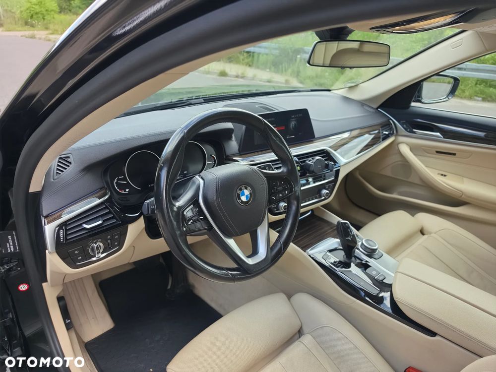 BMW Seria 5 520d Luxury Line - 19