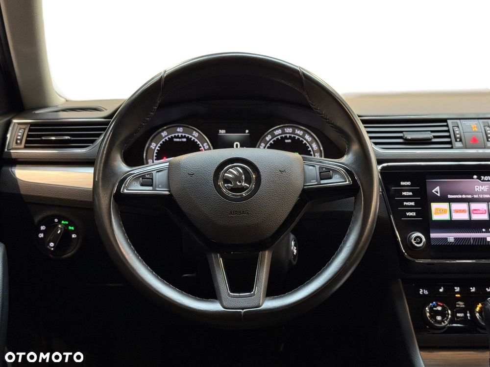 Skoda Superb 1.5 TSI Ambition DSG - 27