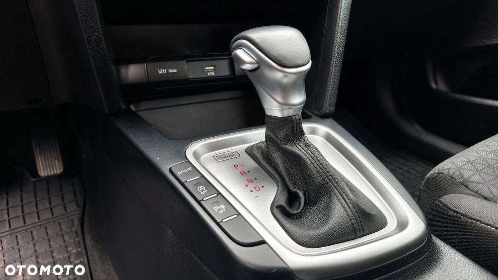 Kia Ceed 1.5 T-GDI M DCT - 14