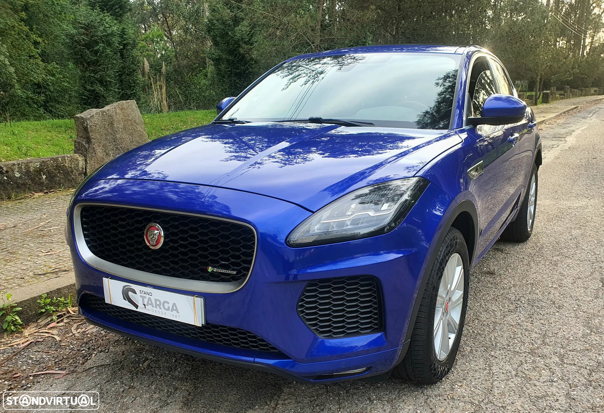 Jaguar E-Pace 2.0 i4D R-Dynamic HSE AWD Aut. - 1