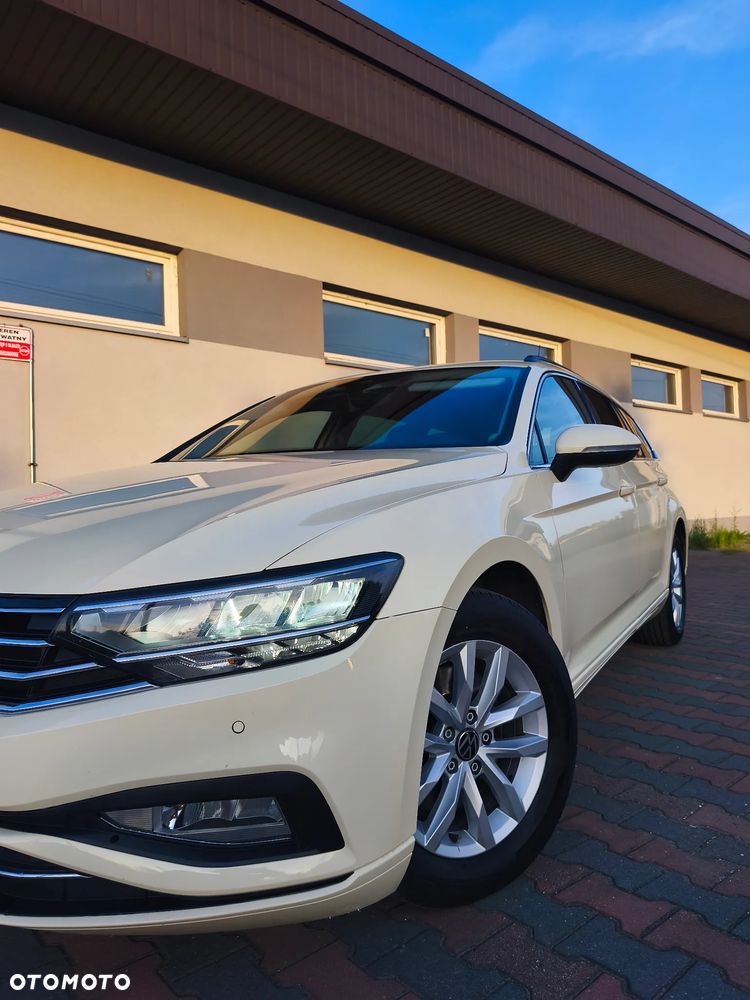 Volkswagen Passat 2.0 TDI SCR DSG Business - 20