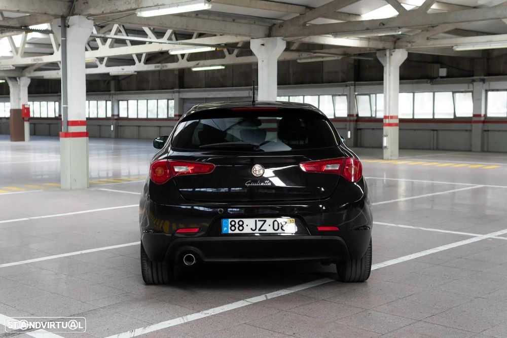 Alfa Romeo Giulietta - 6