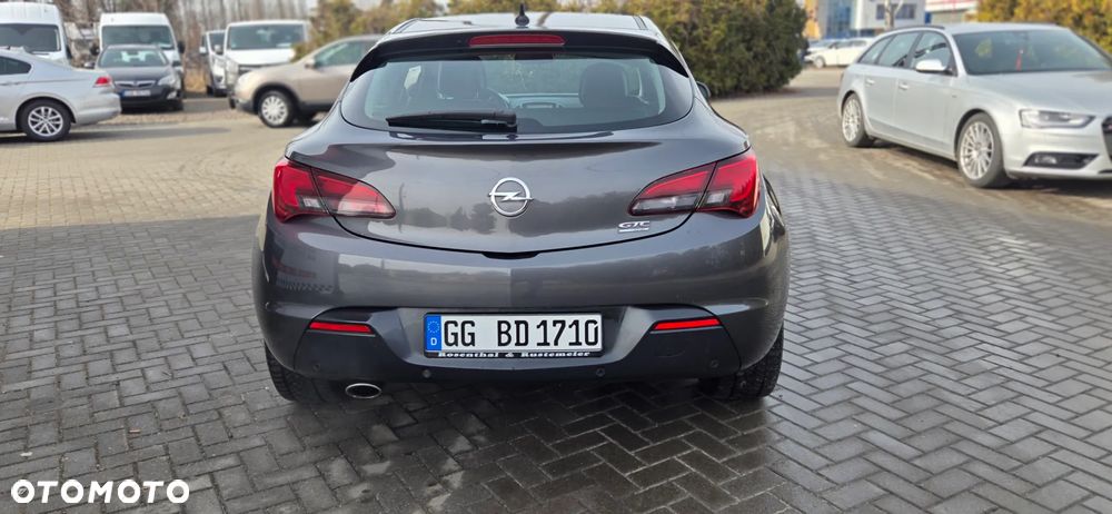 Opel Astra 1.6 Turbo Edition - 11