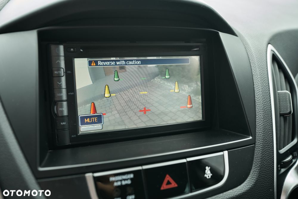 Hyundai ix35 - 23