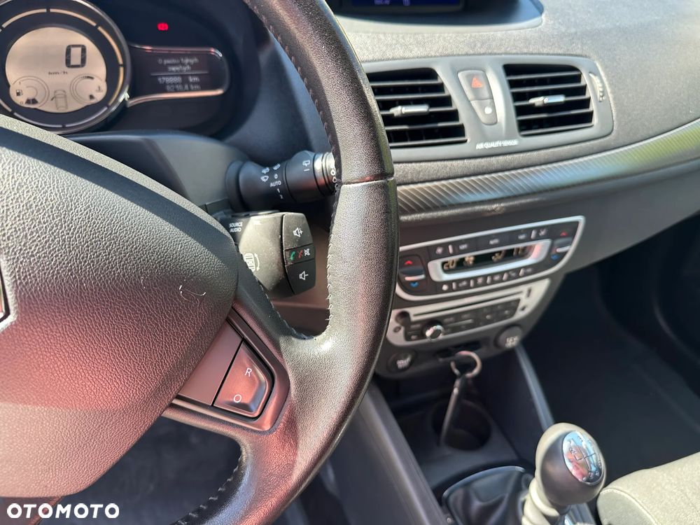 Renault Megane - 11