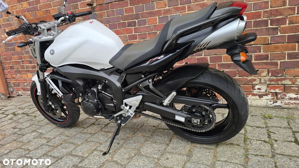 Yamaha FZ6 - 6