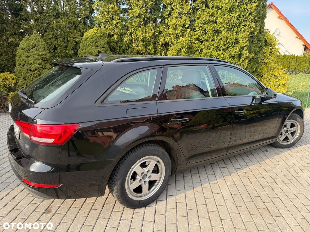 Audi A4 Avant 2.0 TDI - 15