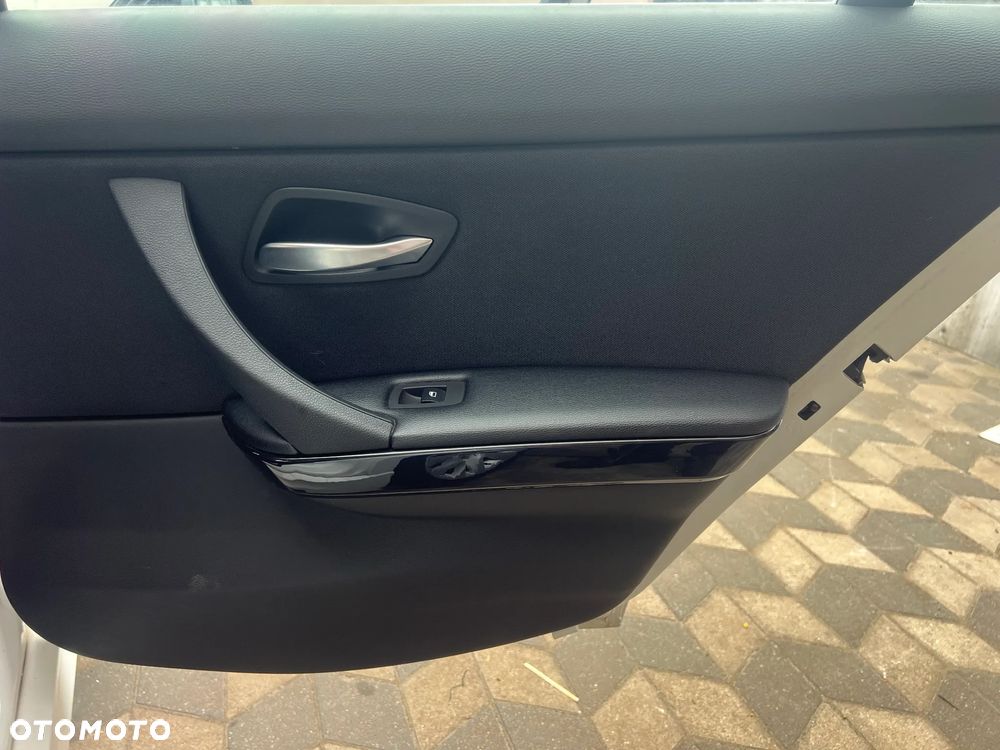 BMW E90 FOTELE KANAPA BOCZKI - 6