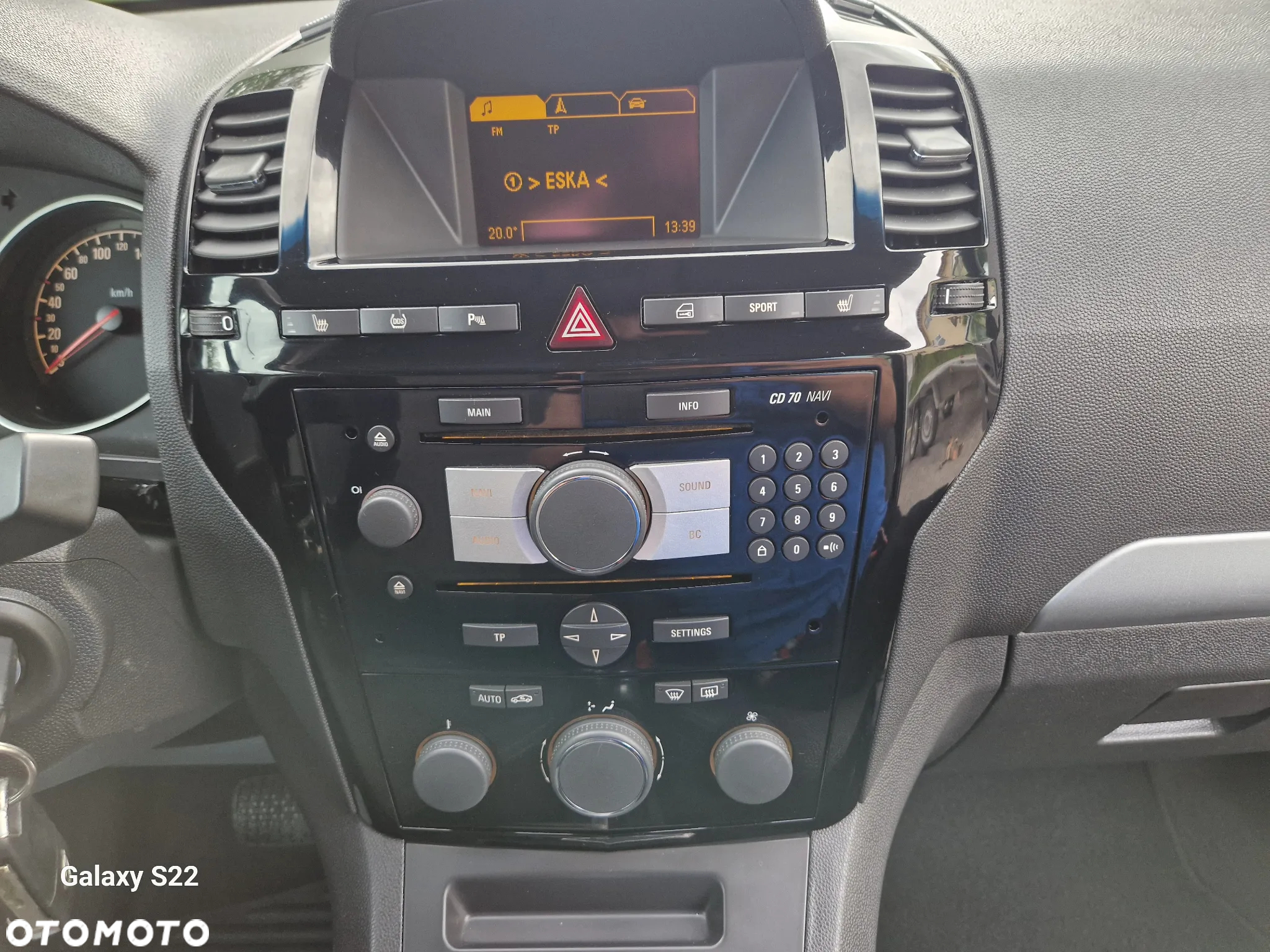 Opel Zafira 1.8 Cosmo EasyTronic - 24