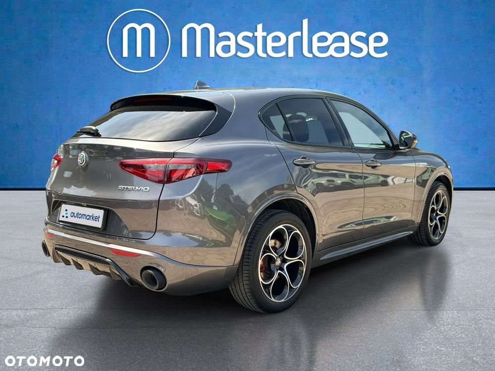 Alfa Romeo Stelvio - 5