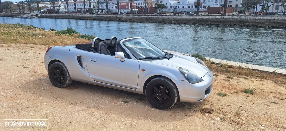 Toyota MR2 Roadster - 10