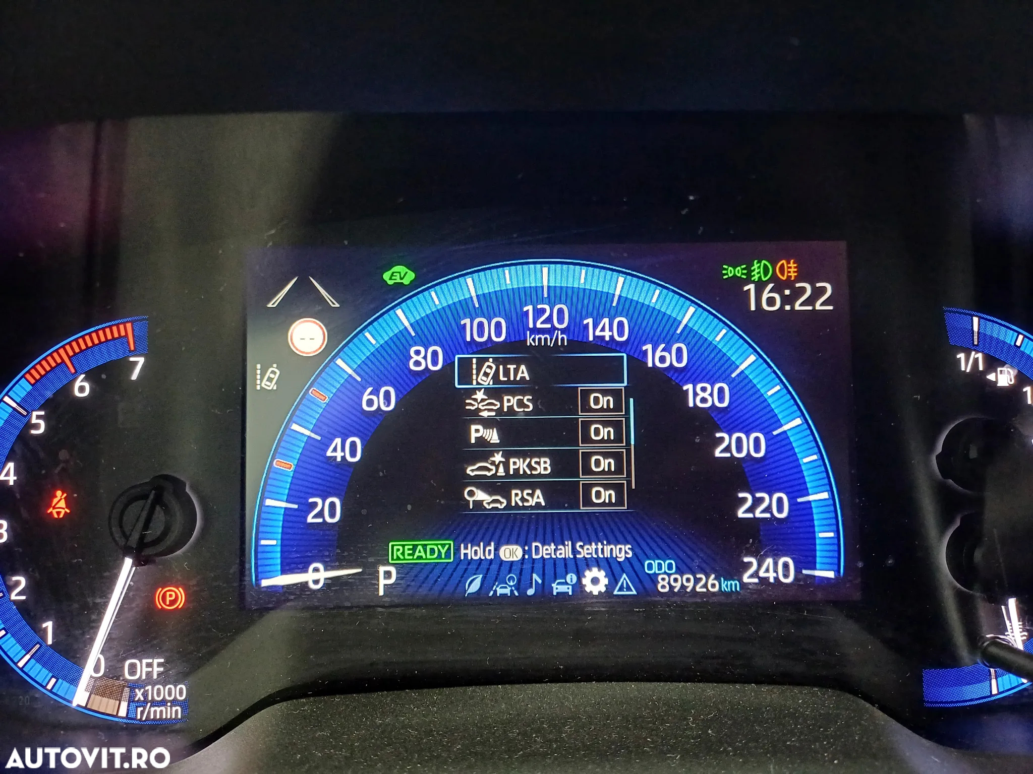 Toyota Corolla 1.8 HSD Exclusive interior Negru - 23