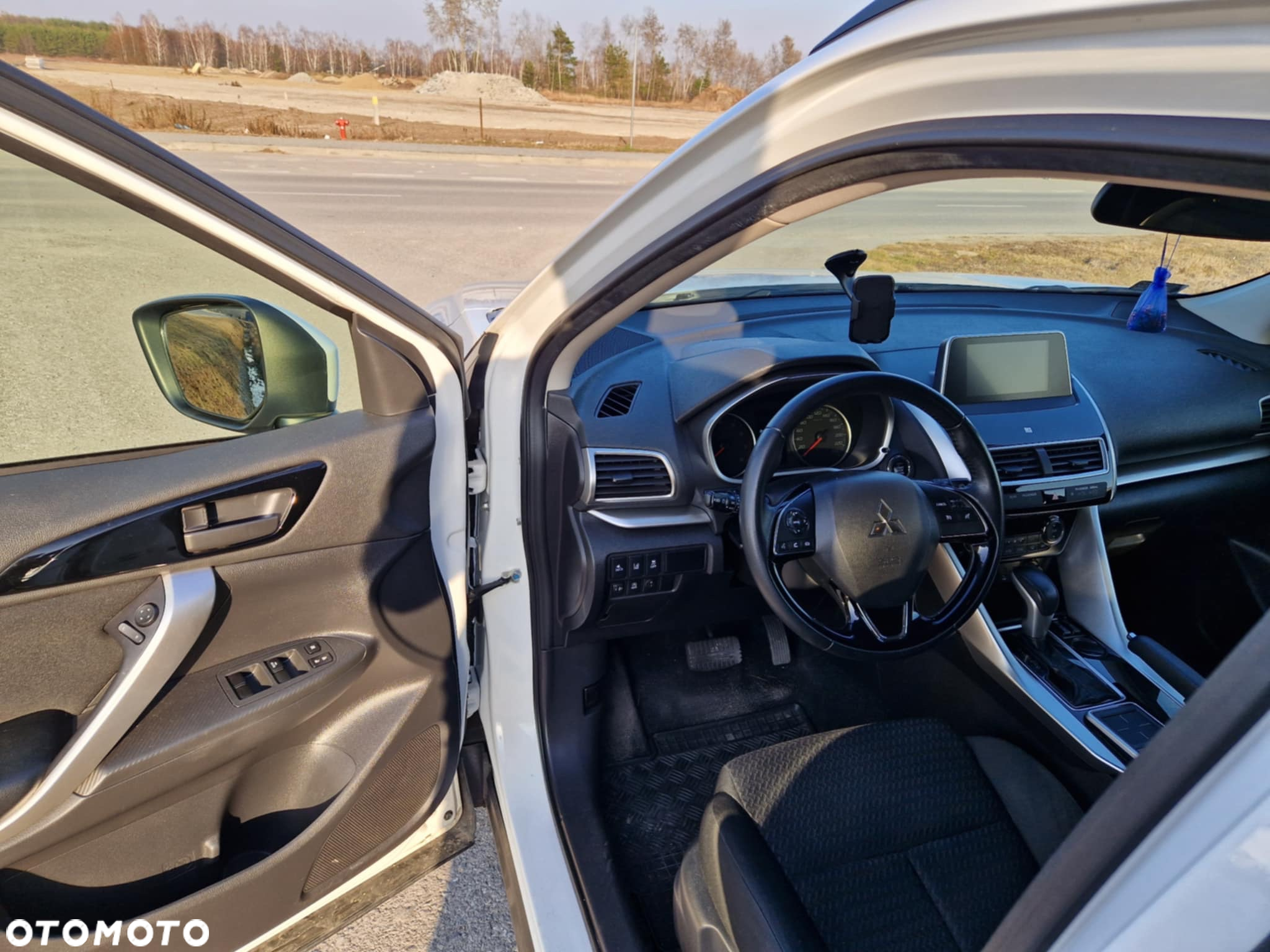 Mitsubishi Eclipse Cross - 13