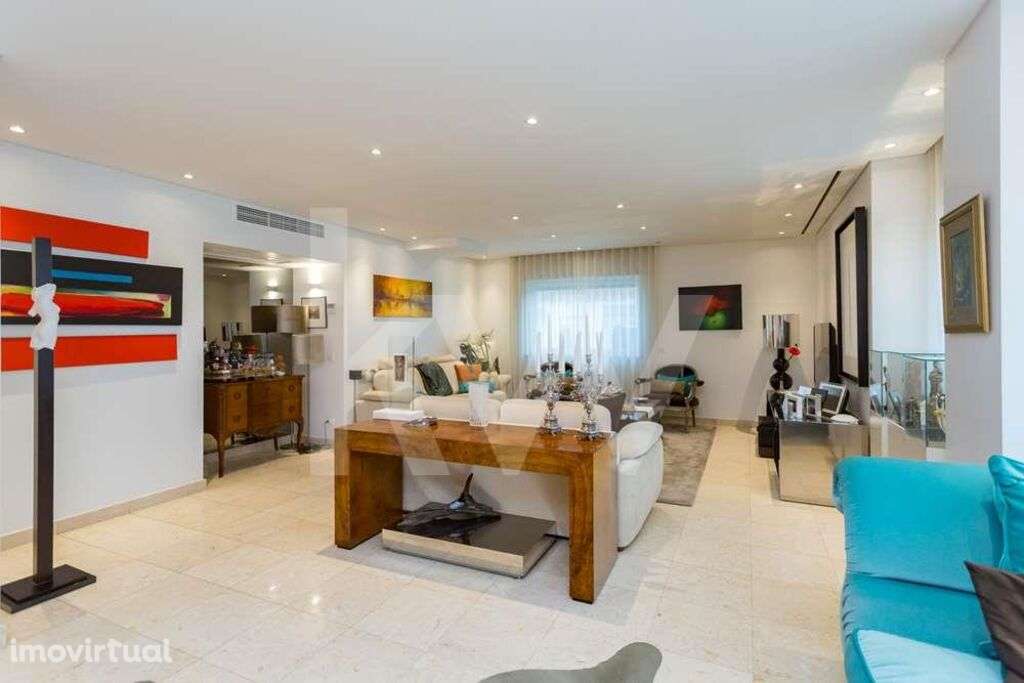 VENDA | Apart. T3 Triplex, 2 lugares de estacionamento, arrecadação  B - Grande imagem: 5/27