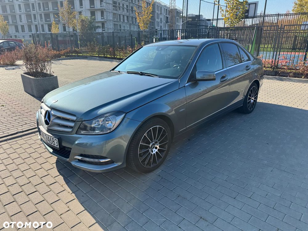 Mercedes-Benz Klasa C 180 BlueEFFICIENCY 7G-TRONIC Avantgarde - 3