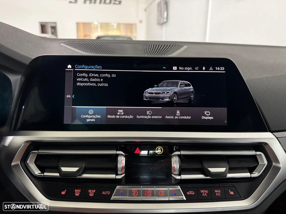 BMW 330 e Touring Pack M Auto - 35