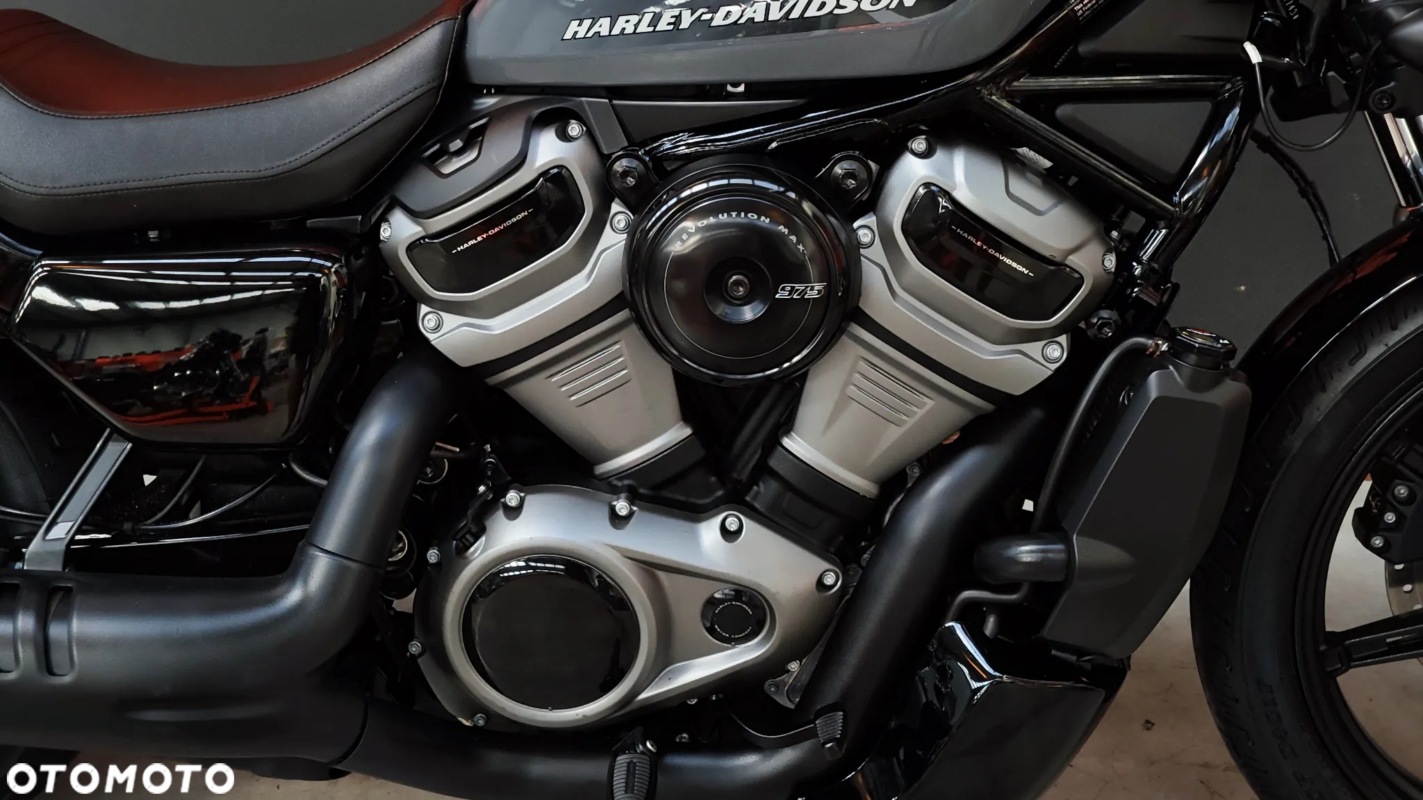 Harley-Davidson Sportster Nightster 975 - 13