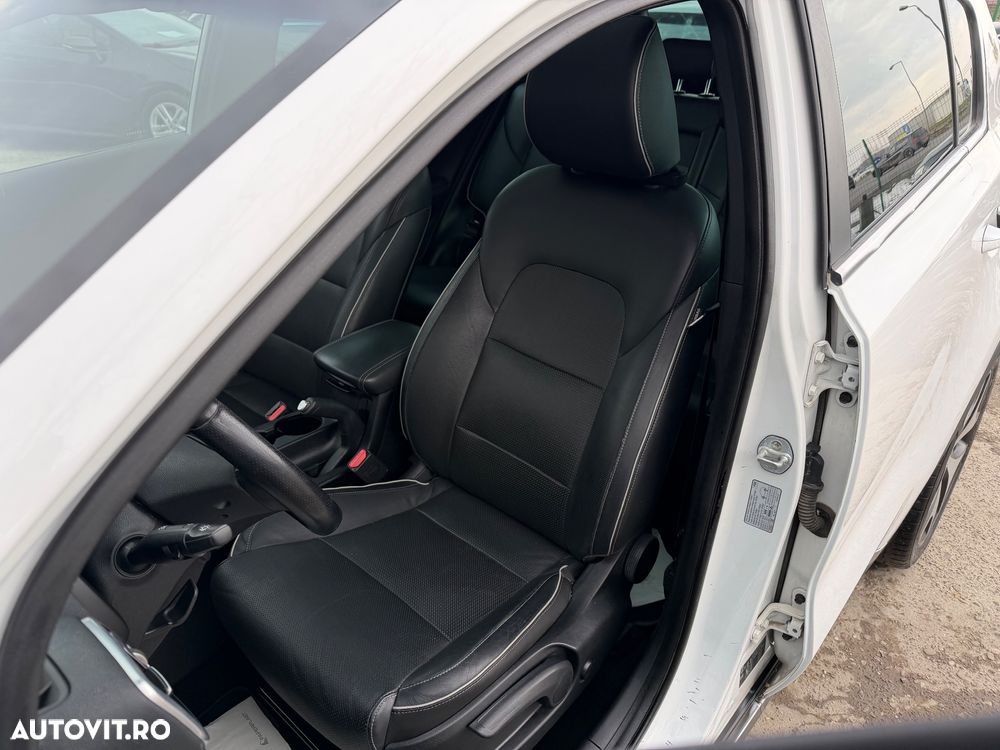 Kia Sportage 1.7 DSL MT 4x2 PREMIUM - 13