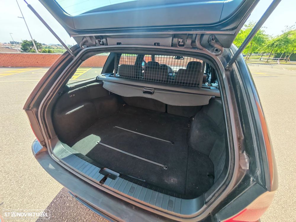 BMW 320 d Touring - 26