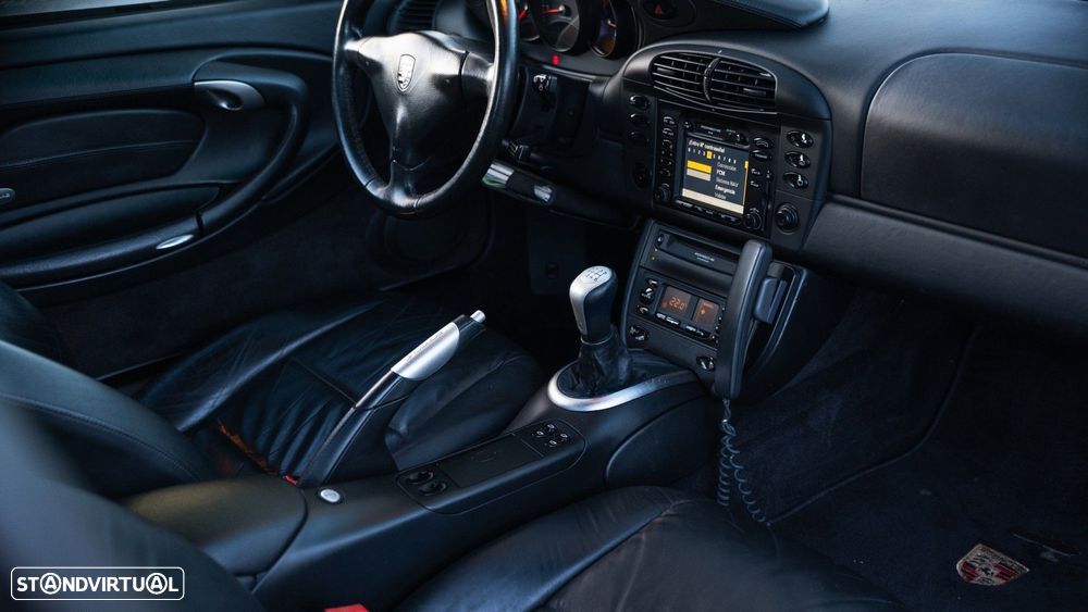 Porsche 911 (996) Carrera 4 Coupé - 7