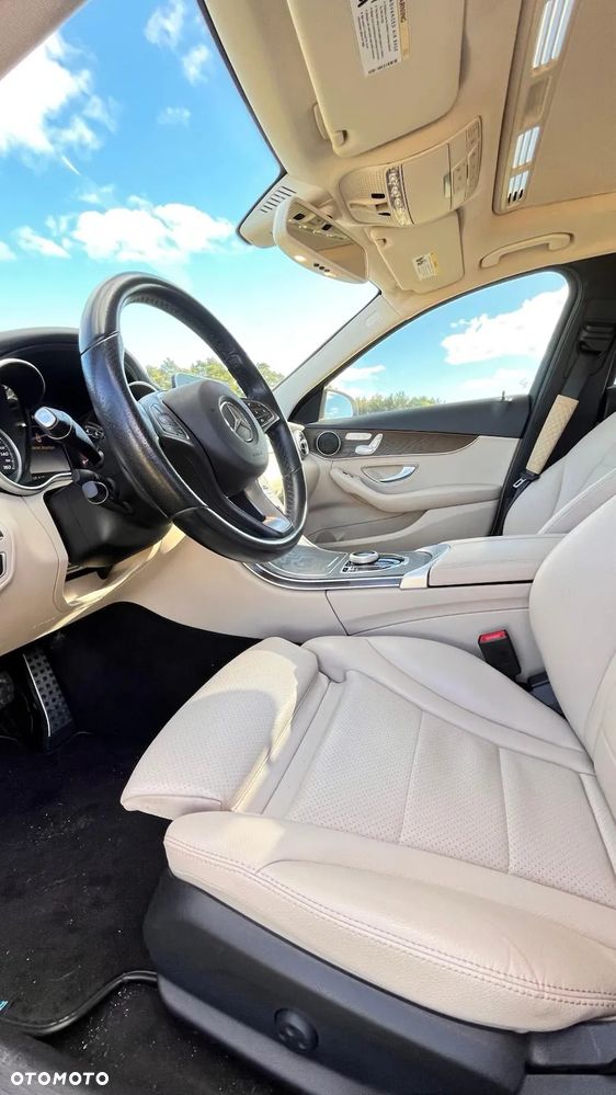 Mercedes-Benz Klasa C 300 9G-TRONIC - 22