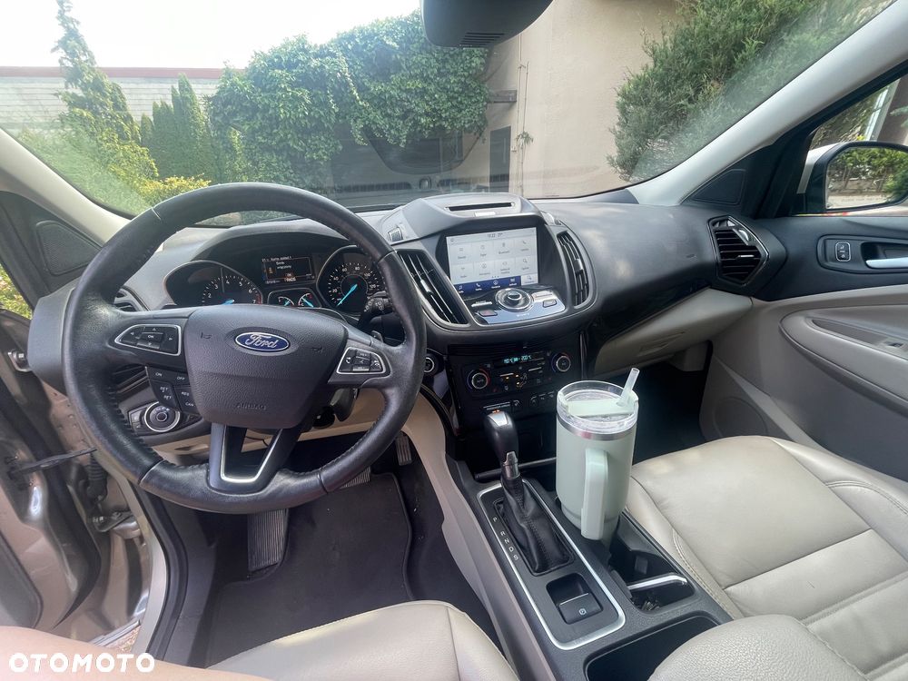 Ford Escape 2.0 EcoBoost AWD Titanium - 6