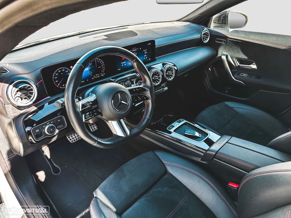 Mercedes-Benz CLA 250 e Shooting Brake AMG Line - 12