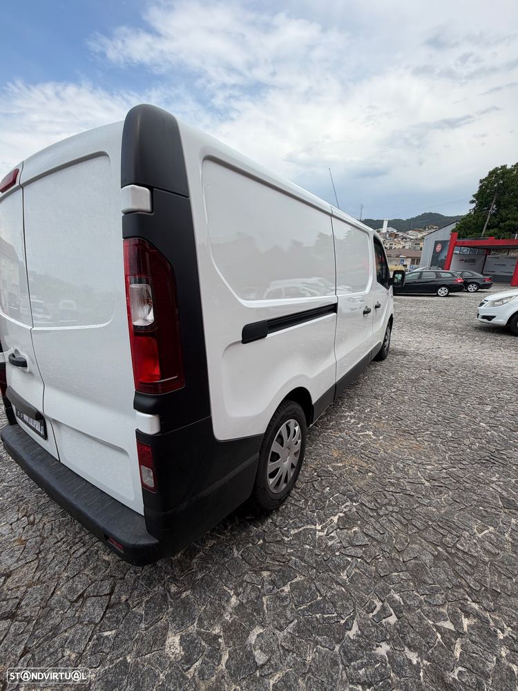 Renault Trafic L2H1 1.6 dci Grand Confort (IVA DEDUTÍVEL) - 4
