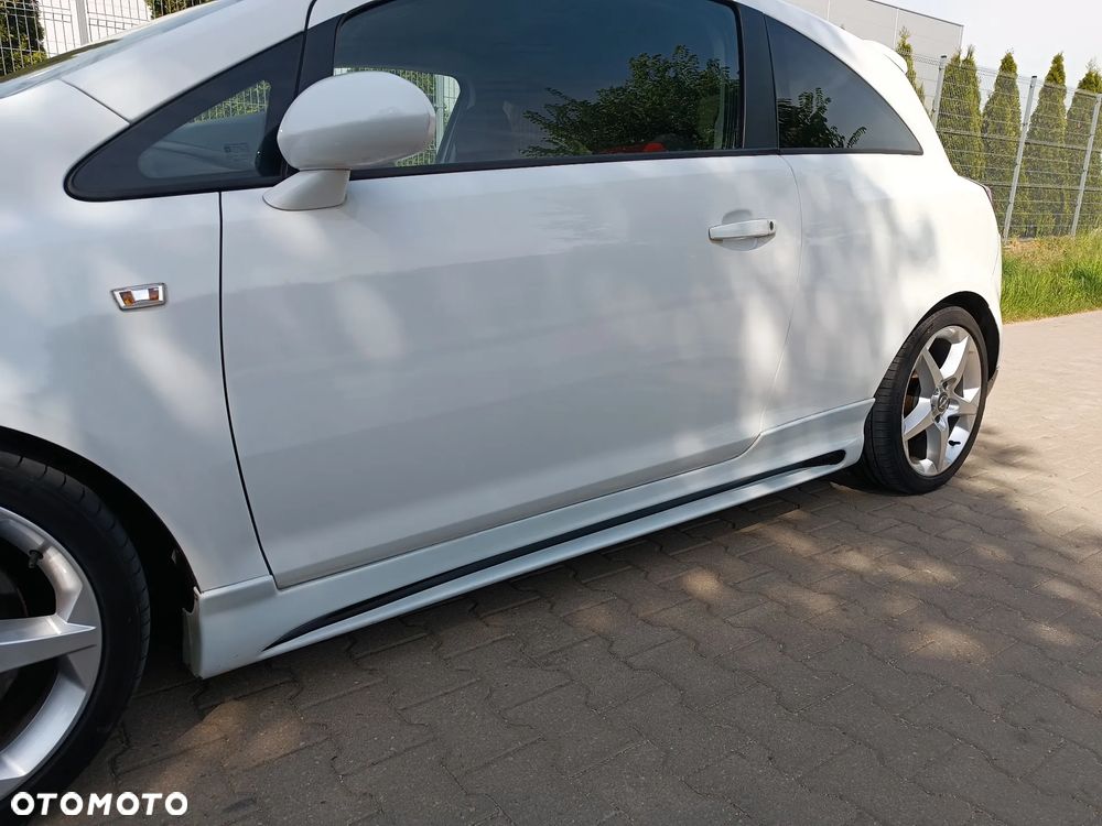 Opel Corsa 1.6 Turbo GSi - 25
