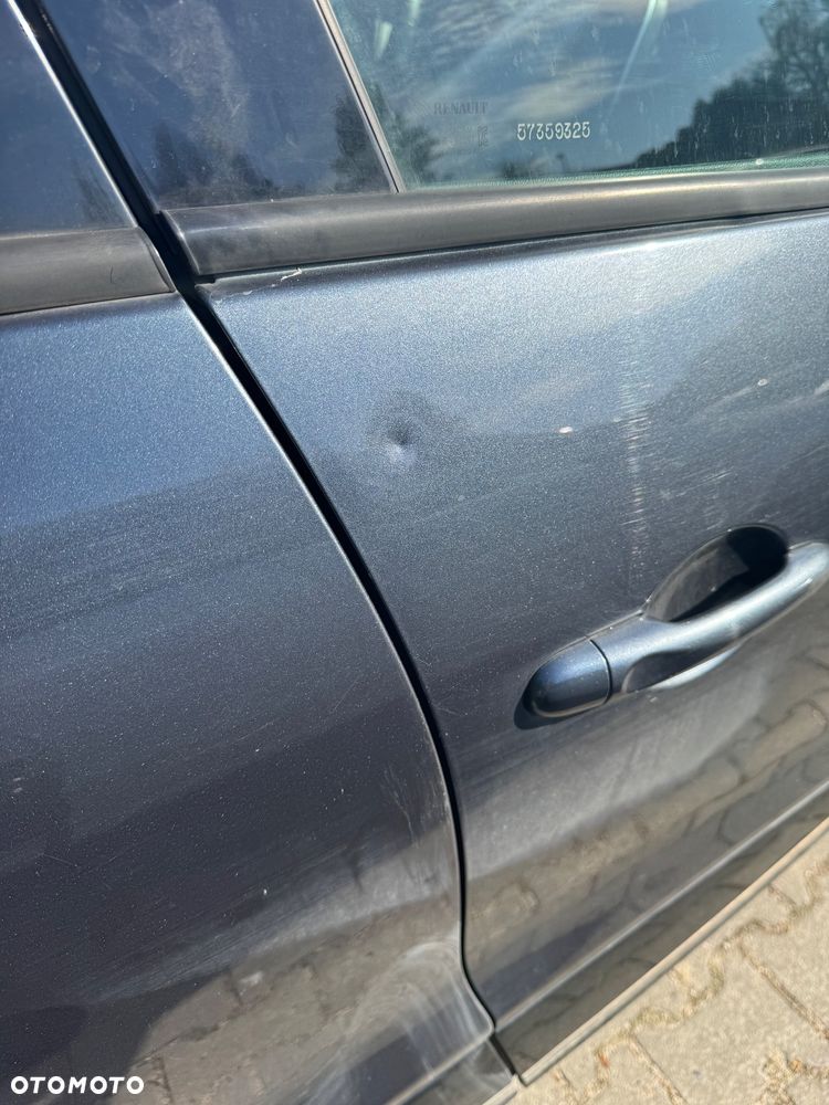 Renault Clio - 10