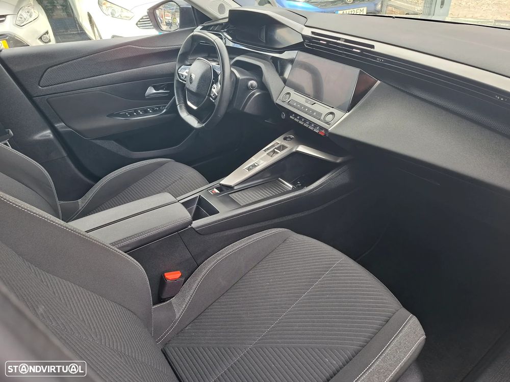 Peugeot 308 1.5 BlueHDi Active Pack EAT8 — fotografia 15
